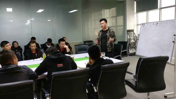 瑞馬壁掛爐廠家增強服務意識，提高商務技巧