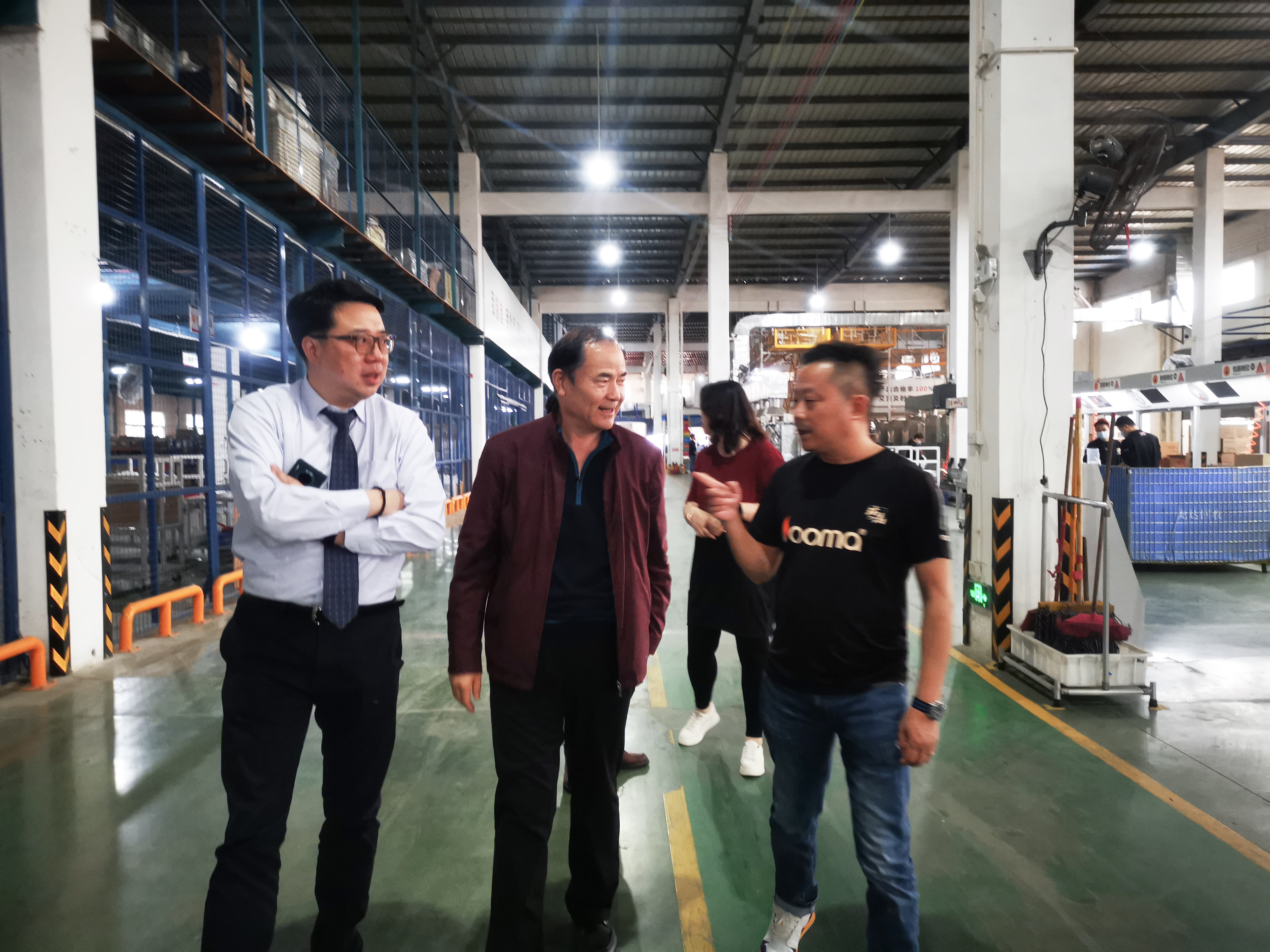 熱烈歡迎國家燃?xì)夤釋I(yè)委員王啟主任等一行會蒞臨瑞馬考察! 熱烈歡迎國家燃?xì)夤釋I(yè)委員王啟主任等一行會蒞臨瑞馬考察!