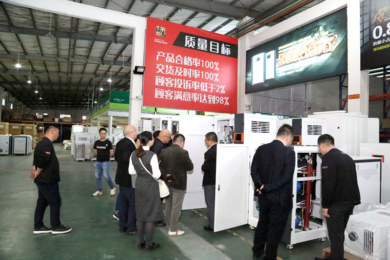 熱烈歡迎河南舒適家行業聯盟領導蒞臨廣東瑞馬參觀指導 熱烈歡迎河南舒適家行業聯盟領導蒞臨廣東瑞馬參觀指導